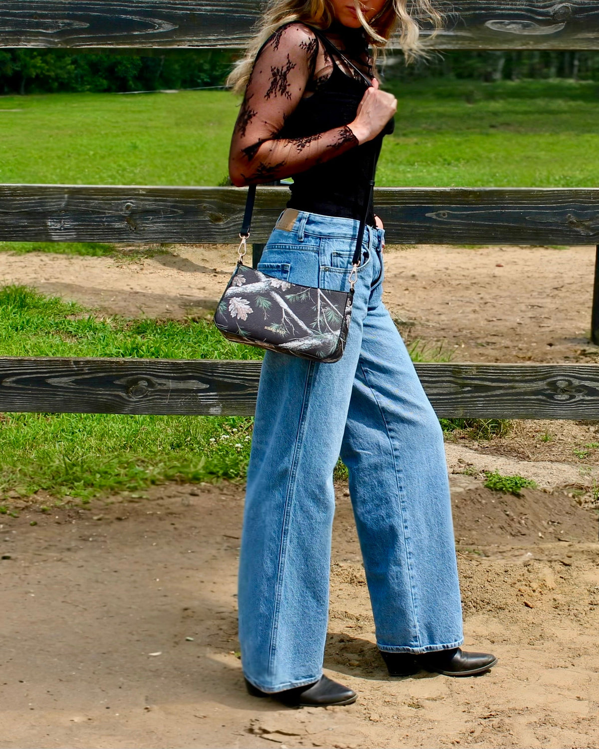 Wren Shoulder Bag